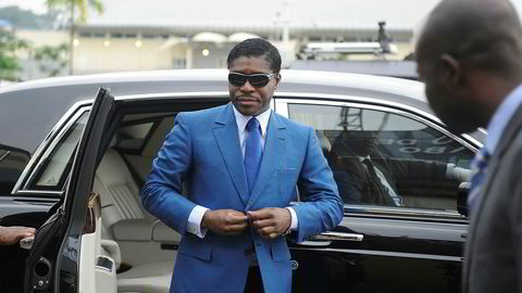 Presidentsønnen Teodorin Nguema Obiang i Ekvatorial-Guinea på vei inn til sin 41-årsfeiring i hovedstaden Malabo.